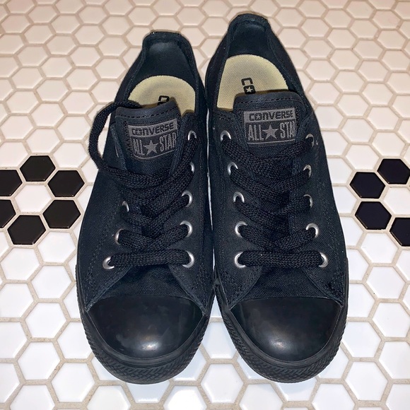 Converse Shoes - Converse shoes